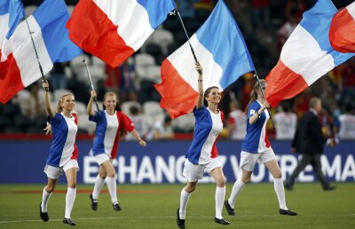 Bwin dă cota 2.30 pentru minim 3 goluri în Spania-Franţa şi 2.15 pentru "ambele marchează": Care e de luat?