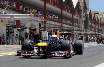 Vettel repetă » Campionul mondial en-titre va porni din poleposition în cursa de la Valencia