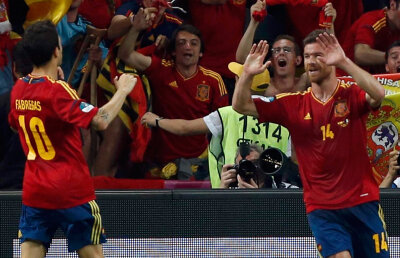 VIDEO Ciocu' mic! » Furia Roja a depăşit complexul francez, scor 2-0. Semifinală Portugalia - Spania!