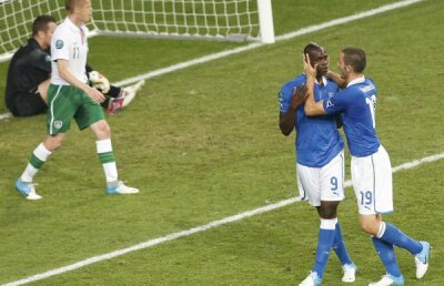 Pariază LIVE pe Anglia-Italia! Ai 200 lei bonus!