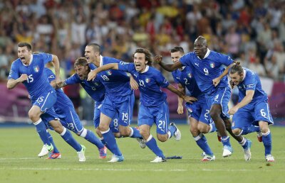 Anglia - Italia 2-4 » "Squadra Azzurra" ajunge în semifinale după loviturile de departajare