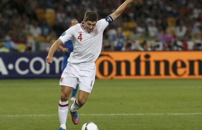 Gerrard nu se retrage din naţionala Angliei: "Stau atîta timp cît este nevoie de mine"