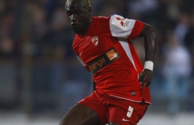 Absenţa lui Djakaridja îi sperie pe dinamovişti » Are Kone malarie?