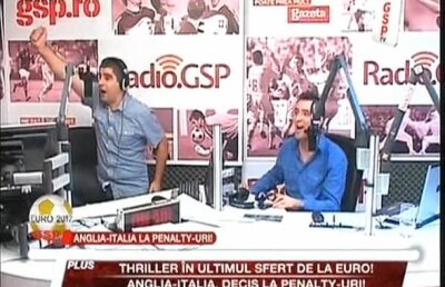 Premieră » Radio GSP şi GSP TV transmit INTEGRAL ultimele 3 meciuri de la Euro 2012! Urmăreşte-i pe Gabi Safta şi Marian Codirlă şi poţi cîştiga premii la fiecare sfert de oră!