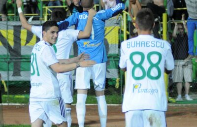 "El ar trebui să fie noul număr 10 al naţionalei!" » Porumboiu are două soluţii pentru Piţurcă