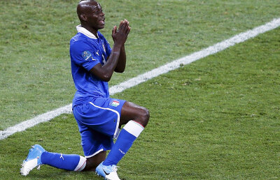 Inimă de mamă » Balotelli i-a dedicat dubla din meciul cu Germania mamei sale adoptive