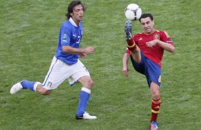 Care crezi că va fi scorul corect al finalei? Cota 6.25 pentru reeditarea remizei din grupă!