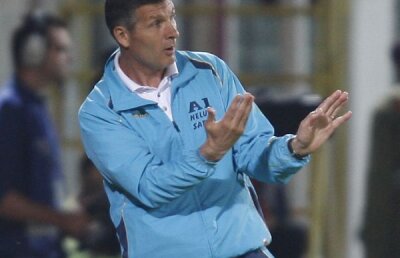 Sabău anunţă întoarcerea lui Rui Duarte: "Am înţeles că revine mîine, luni sper să îi am şi pe Goga şi Ilijoski"