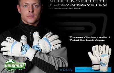 Nu are echipă, dar e idol în Danemarca! Jucător din Liga 1, imaginea unei firme de echipament sportiv