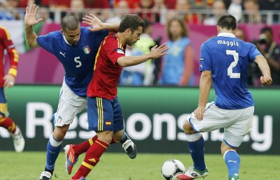 Aici ai cele mai tari cote pentru Spania - Italia. Vezi cine e favorită în finală!