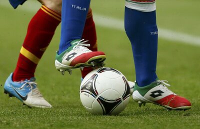 Pariază LIVE pe marea finală! Ai 200 de lei bonus!