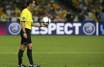 FOTO Proenca le-a refuzat un penalty clar spaniolilor