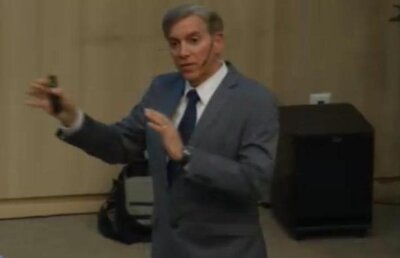 Lumea fizicii îşi ţine respiraţia: Cercetătorii de la CERN anunţă dacă au găsit "particula lui Dumnezeu" - LIVE Video