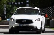 Infiniti FX Sebastien Vettel Version și pielea de găină