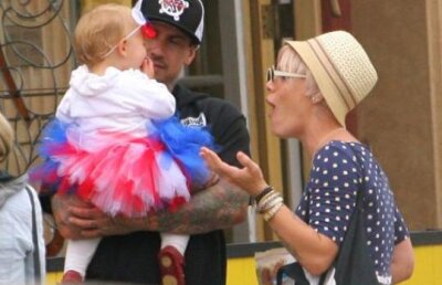 Pink: "Fetita mea vede spiritele persoanelor decedate"