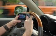 Tehnologia care previne folosirea telefonului la volan