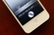 Apple aduce Siri în interfata multimedia din mașini