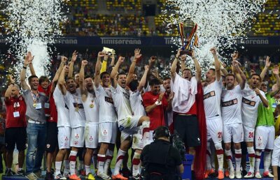 Trofee low-cost » Dinamo a cucerit două trofee în două luni fără investiţii majore