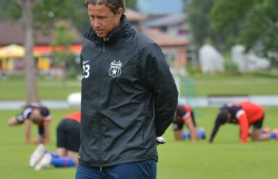 Mai scump ca Rusescu şi Chiricheş » Becali: ”Reghecampf a semnat şi i-am pus clauză că vreau să-l vînd!”