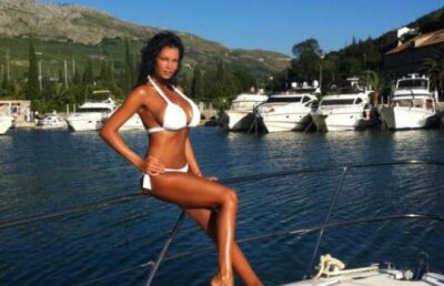 Nicoleta Luciu a fost cu tripletii in vacanta in Croatia