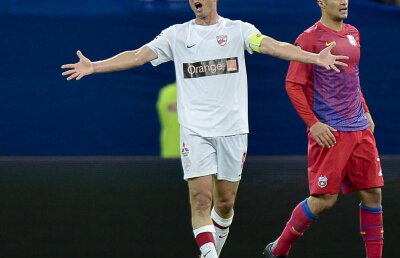 Marius Niculae: "Dinamo avea nevoie mai mult de bani decît de mine! Vor mai pleca şi alţi jucători!"