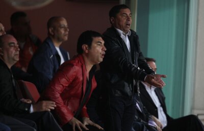 Turcu se cruceşte cînd vede ce se întîmplă la Dinamo: "Hîldan cred că se răsuceşte în mormînt!"