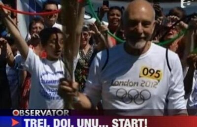 Actorul britanic Patrick Stewart a purtat torta olimpica pe strazile Londrei