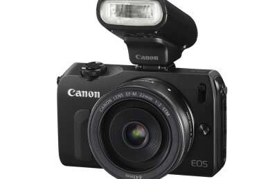 Primul Canon mirrorless, de la 800 euro