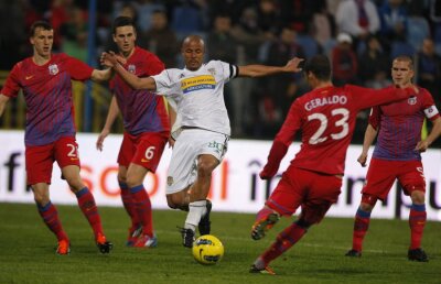 Wesley pleacă, rivalii se bucură » ”Bine că am scăpat de el. Ne înnebunea! Să le dea Dumnezeu sănătate arabilor”