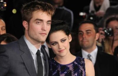 Robert Pattinson nu mai locuieste cu Kristen Stewart