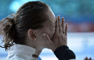 Alchimie inversă » Echipa feminină de spadă a României, cotată cu prima şansă la aur, a pierdut în “sferturi” în faţa Coreei de Sud