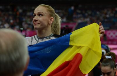 INTERVIU Sandra Izbaşa: ”Mi-am dorit execuţii cît mai curate la sărituri. Mi-au ieşit. Sper să fia aşa şi la sol”