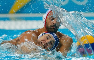 Poloiştii noştri au ratat şi ultima şansă la calificare » România-Serbia 4-12