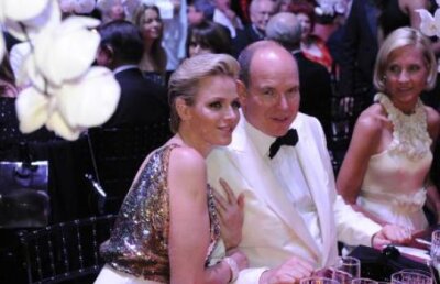 Care divort? Printul Albert si Printesa Charlene, ca doi porumbei!