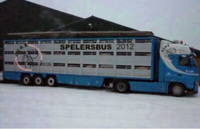 "Porcii" de la Ajax! » Debut de campionat cu scandal în Olanda