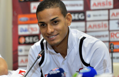 Renan Silva a vorbit frumos despre Rapid într-un interviu acordat în ţara natală: "E criză, dar banii vin la timp"