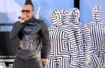Will.i.am se intoarce la scoala sa studieze informatica