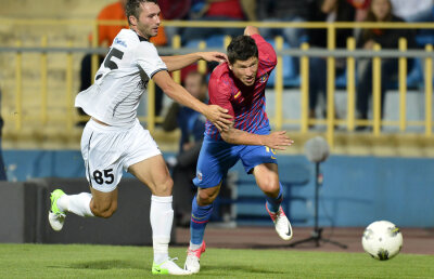 ”Dodel” nu poate să stea! » Reghecampf vrea să îşi odihnească jucătorii care au jucat pentru naţională