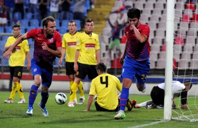 VIDEO Steaua - Ceahlăul 3-0 » "Motoretele" lui Reghe se distanţează de rivale