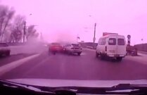 VIDEO: Colecție de accidente rutiere surprinse pe cameră