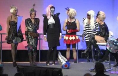 Mircea Badea, socat de comportamentul fanilor lui Lady Gaga: “Plangea de sarea camasa de pe ea”
