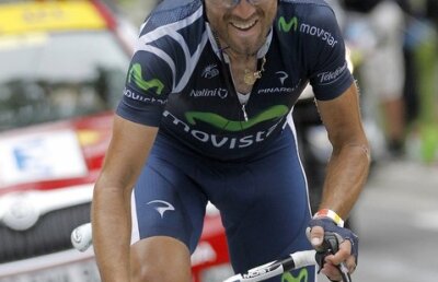Primul glonţ » Alejandro Valverde cîştigă pe Alto de Arrate şi ia tricoul roşu