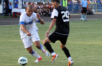 VIDEO Wow, ce goluri! Grigoraş mai propune un nume pentru granzii Ligii 1: Boutadjine!