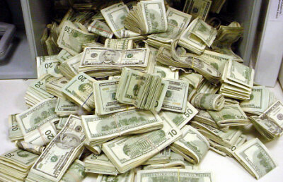 Se joacă pe bani mulţi » Calificarea în grupe ar umple conturile echipelor româneşti! Ce prime au jucătorii