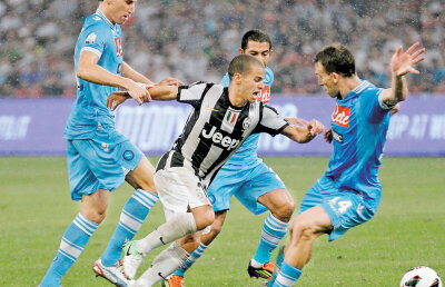 Cine se pune cu Juve fără Conte? » Chiar şi cu antrenorul suspendat, Juventus pare campioană încă dinaintea startului