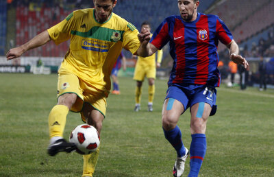 Reghe joacă la egal! » Antrenorul Stelei ar fi mulţumit şi cu un egal în meciul cu Vaslui