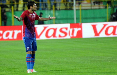 Steaua a dat afară un jucător despre care un fost mare fotbalist român are numai cuvinte de laudă: "I se simte absenţa!"