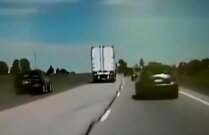 Video: o femeie gonește involuntar cu peste 160 km/h