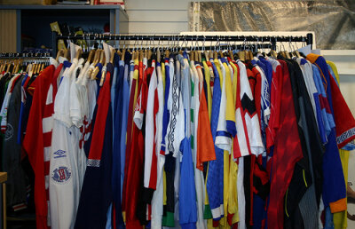 Nici Real, nici Barcelona » Cine vinde cele mai multe tricouri? :O