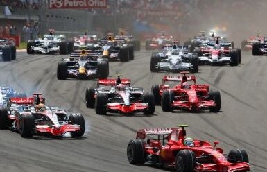 Formula 1: Luptă acerbă pentru titlul piloţilor! Tu pe cine pariezi?
